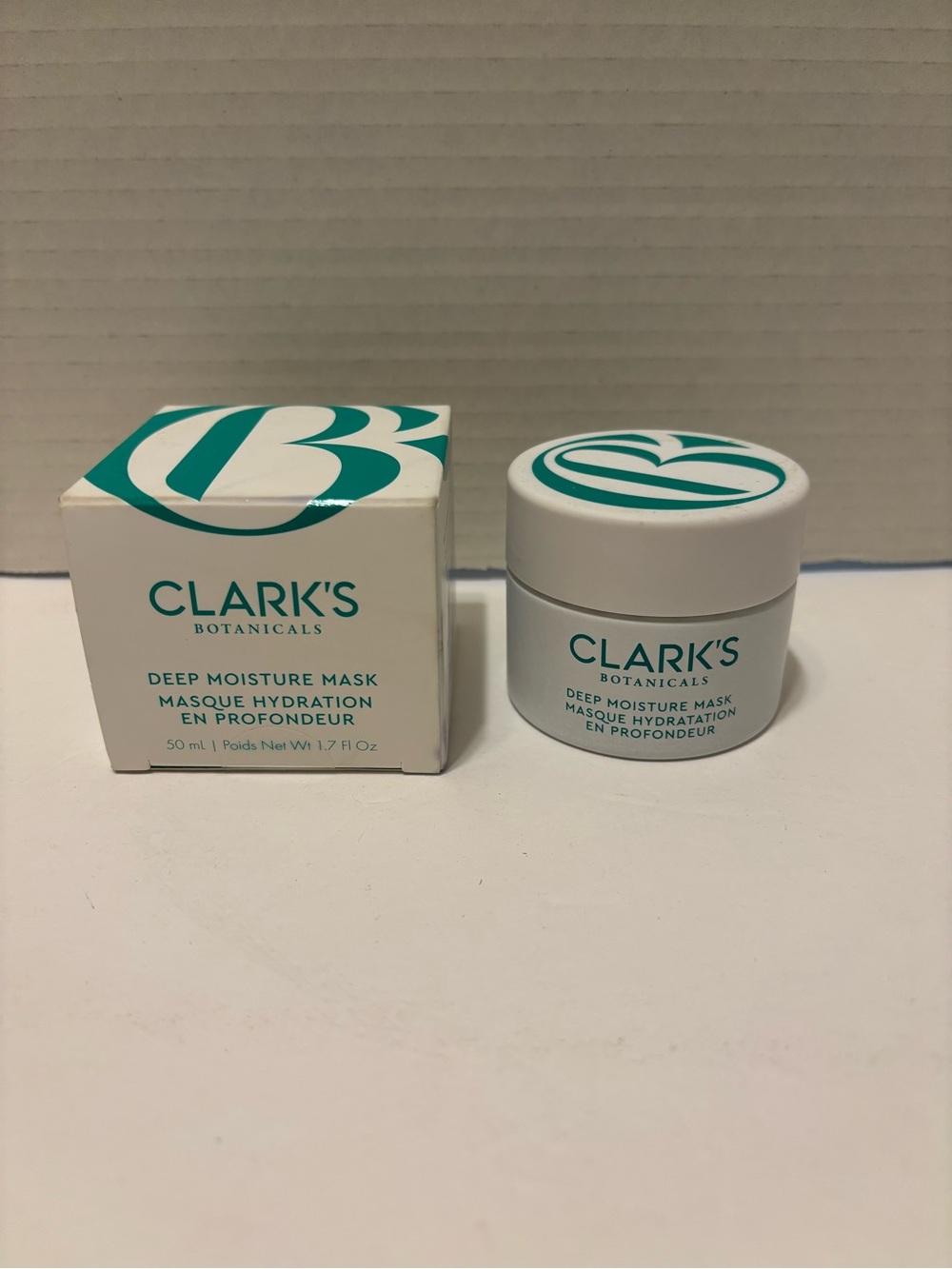 Clark's Deep Moisture Mask — White with Teal Accents set of 2